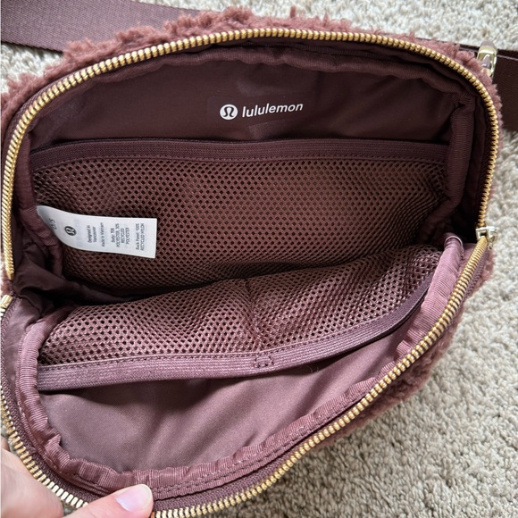 Lululemon Athletica Brown Sherpa Belt Bag - Picture 6 of 7